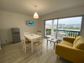 Appartement 3 pièces rénové avec piscine à Quiberon - Balcon, parking, proche plage - FR-1-478-207